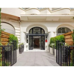 2 jours en hôtel 4* à Antibes en chambre supérieure avec balcon et vue sur la mer - Coffret Cadeau Séjour