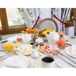 2 jours en hôtel 4* avec spa privatif près de Mâcon - Coffret Cadeau Séjour