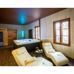 2 jours en hôtel 4* avec spa privatif près de Mâcon - Coffret Cadeau Séjour