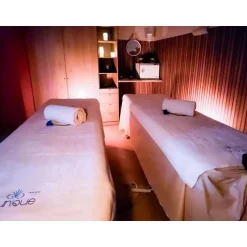 3 jours en studio dans un hôtel 4* avec massage et spa privatif à Saint-Raphaël - Coffret Cadeau Séjour
