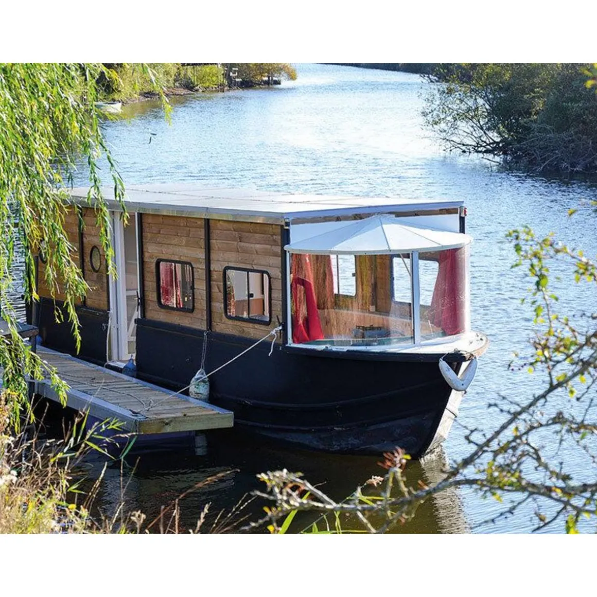 3 jours insolites à bord d'une péniche solaire près de Saint-Nazaire - Coffret Cadeau Séjour