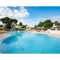 2 jours insolites en famille en coco sweet dans un camping 4* près des Sables-d'Olonne avec minigolf - Coffret Cadeau Séjour