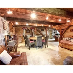 2 jours insolites en tiny house avec dîner au cœur des montagnes d'Ardèche - Coffret Cadeau Séjour