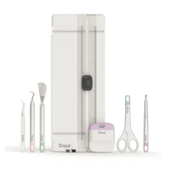 9 outils essentiels Cricut