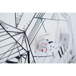 Adaptateur de voyage universel +1 USB AC