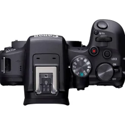 Appareil photo Hybride EOS R10 + RF-S 18-150mm F3.5-6.3 IS STM