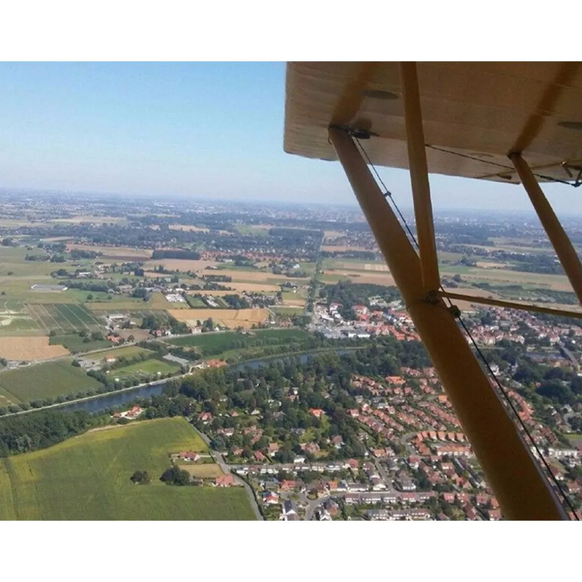 Baptême de l'air en ULM vintage : 20 min de vol au-dessus de Paris et sa région - Coffret Cadeau Sport & Aventure