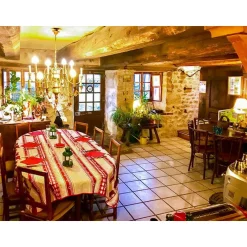 Échappée insolite de 2 jours en yourte avec dîner près de Saint-Étienne - Coffret Cadeau Séjour