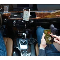 Chargeur allume-cigare Micro USB + Support voiture aimanté