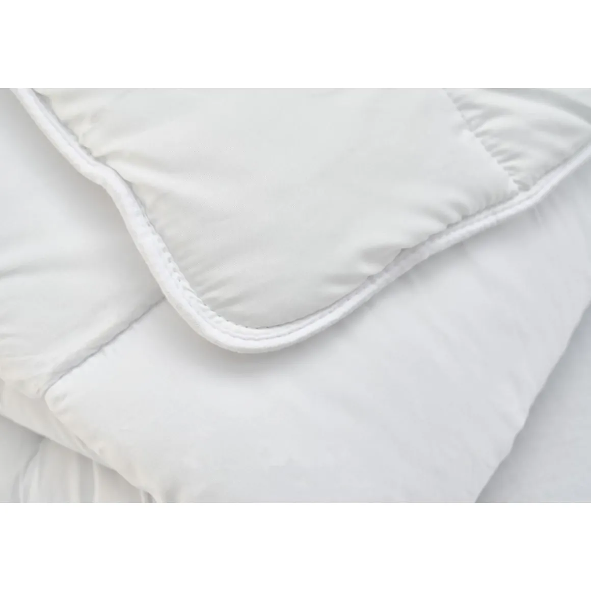 Couette Chaude Anti-acariens