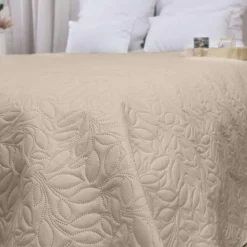 Couvre-lit à dessin floral