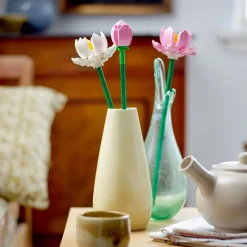 Creator 40647 Les Fleurs de Lotus, Kit de Construction pour Filles et Garçons Dès 8 Ans, avec 3 Fleurs Artificielles