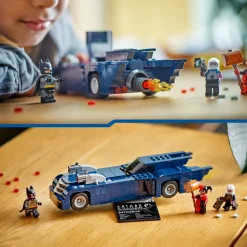 DC Comics Batman - Batman Avec la Batmobile Contre Harley Quinn et Mr. Freeze - Véhicule de la Série TV d'Animation