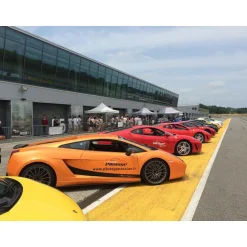 Défi pilotage : jusqu'à 5 tours à sensations sur le circuit de Magny-Cours - Coffret Cadeau Sport & Aventure