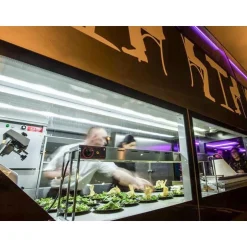 Déjeuner insolite 4 plats avec visite de Paris dans le bus à impériale Le Saint-Germain 1920 - Coffret Cadeau Gastronomie