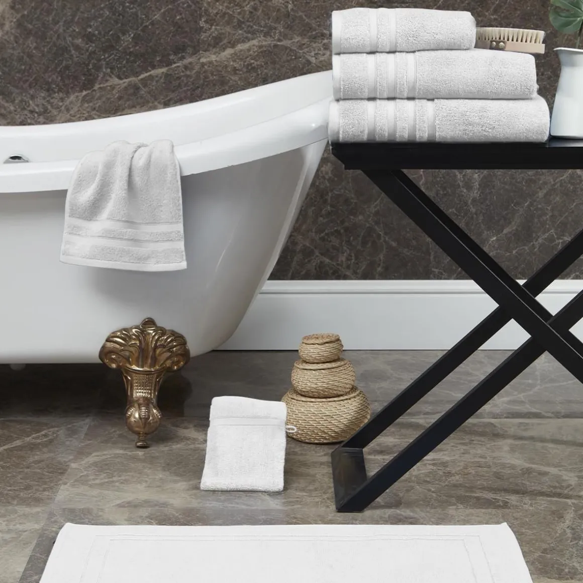 Drap de bain 600 g/m² SENSILK - 70x140 cm