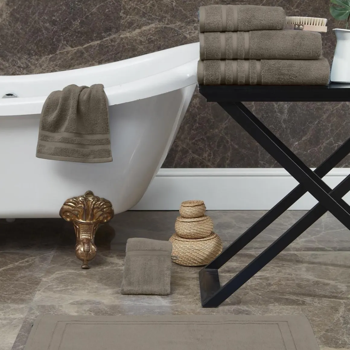 Drap de bain 600 g/m² SENSILK - 70x140 cm