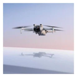 Drone DJI Mini 3 Fly More Combo DJI RC GL - 249 g - Capturez en 4K HDR - Autonomie 38 minutes