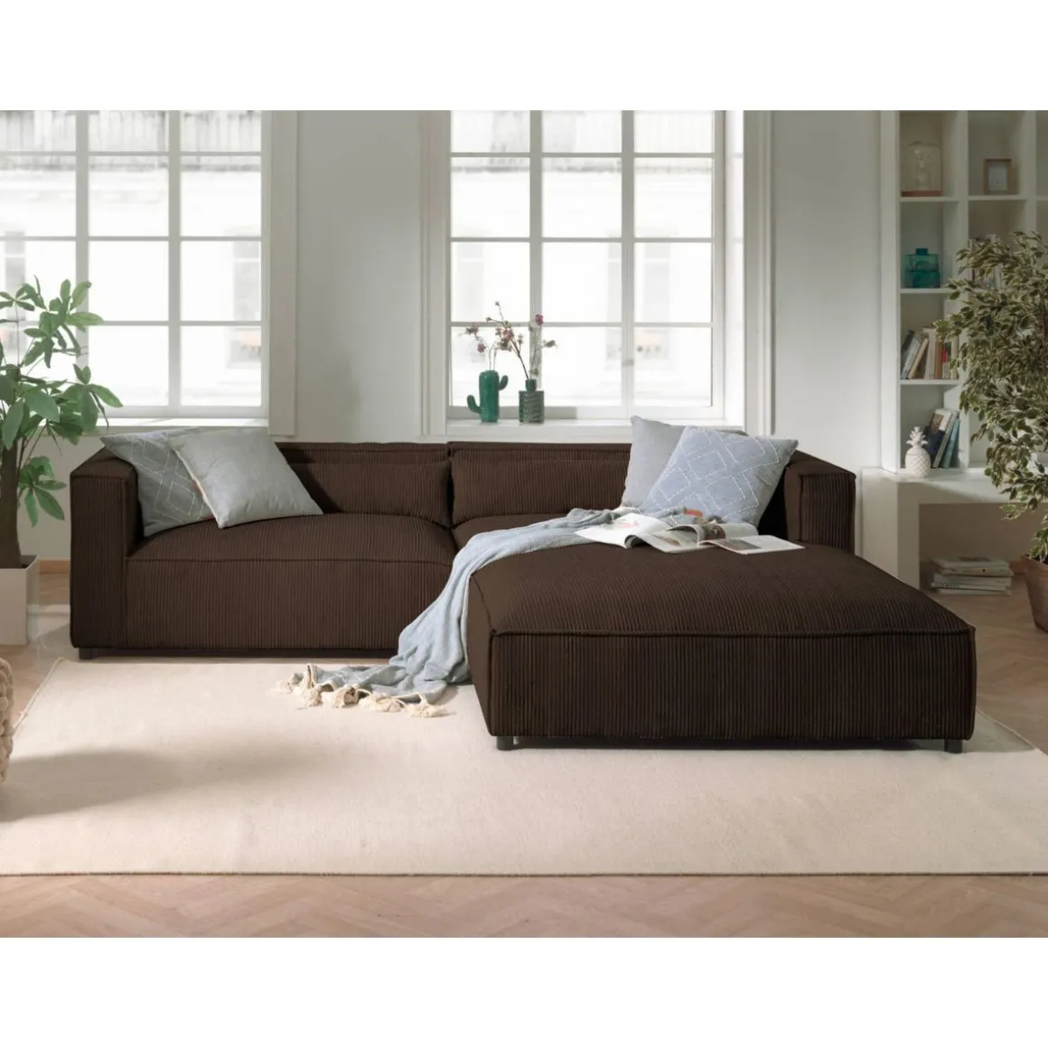 Ela - canapé d'angle droit 4 places - en velours côtelé - style contemporain