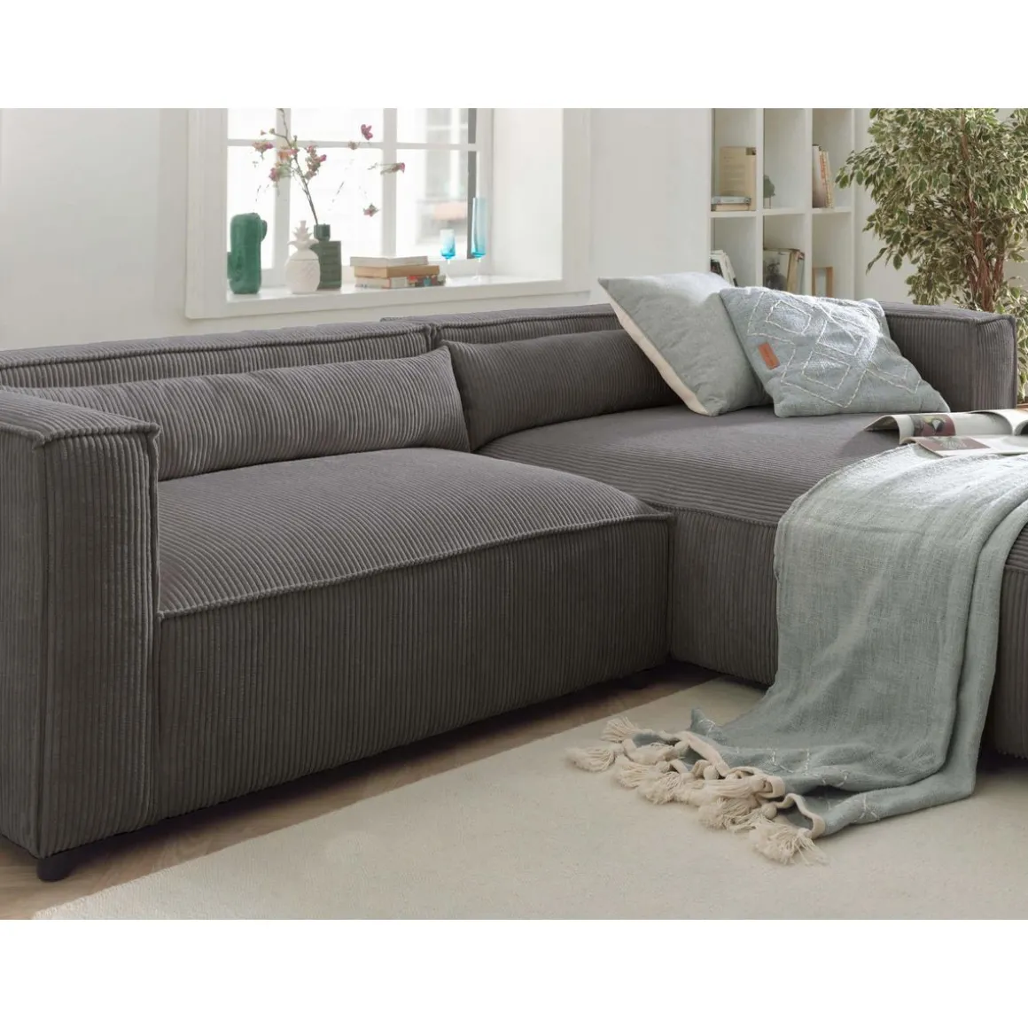 Ela - canapé d'angle droit 4 places - en velours côtelé - style contemporain