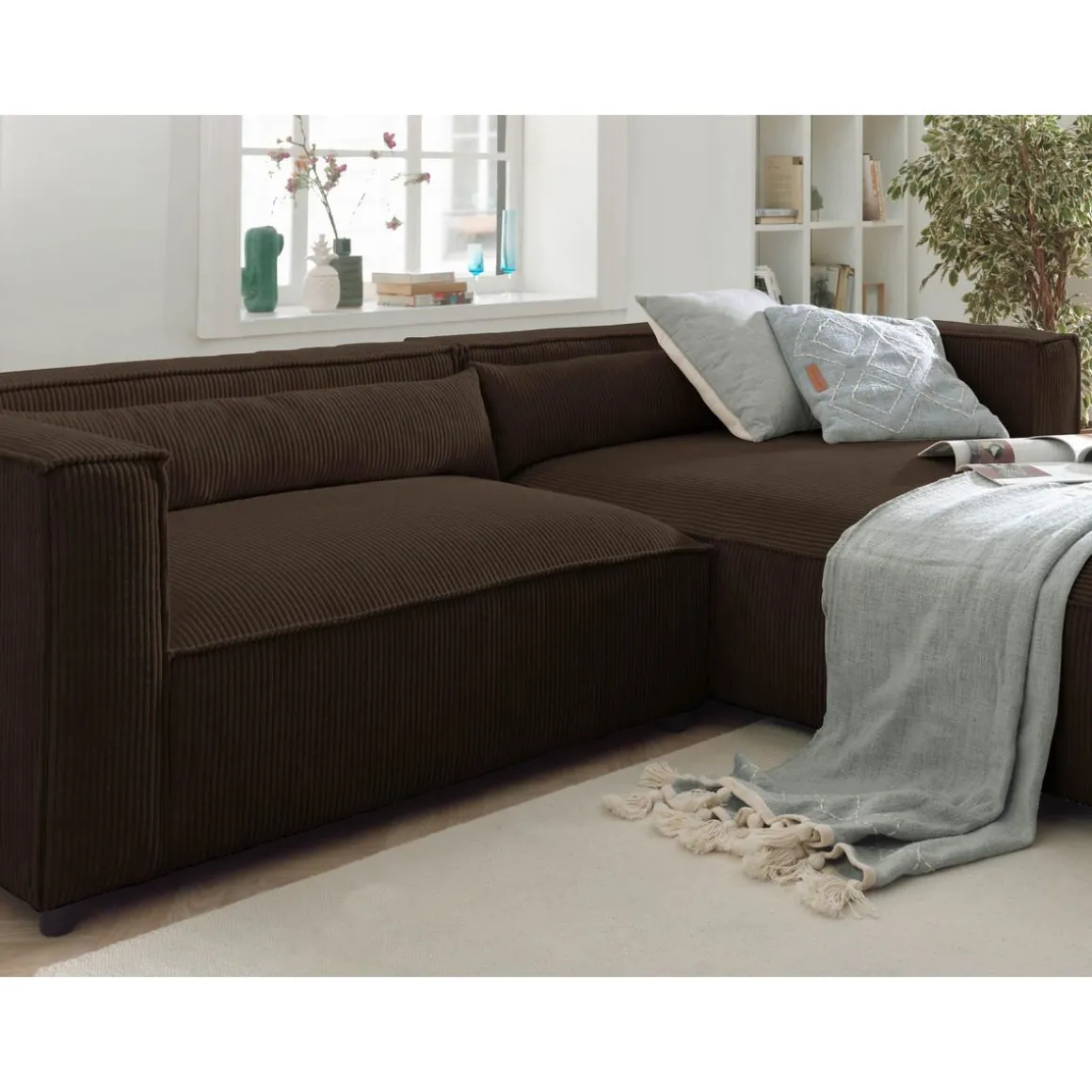 Ela - canapé d'angle droit 4 places - en velours côtelé - style contemporain