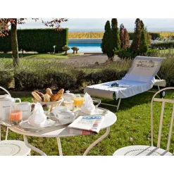 Escapade en suite au Château de Pizay 4* avec un délicieux dîner 3 plats près de Mâcon - Coffret Cadeau Séjour