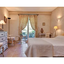 Escapade provençale : 2 jours en mas avec dîner et piscine près d'Aix - Coffret Cadeau Séjour