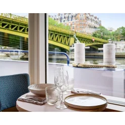 2h de croisière sur la Seine avec dîner à bord du Capitaine Fracasse le vendredi - Coffret Cadeau Gastronomie