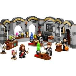 Harry Potter 76431 - Le château de Poudlard : le Cours de Potions - Salle de Classe à Construire - Jouet de Sorcier pour Enfants - Cadeau Magique Pour les Enfants dès 8 Ans