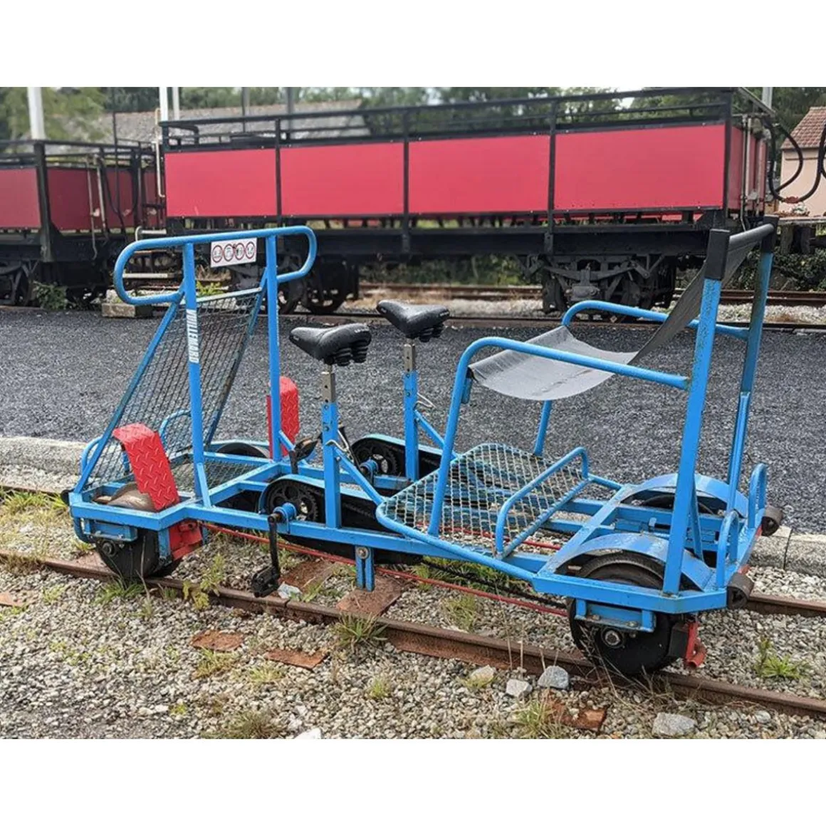 Journée à la campagne : 10 km en vélorail au sud de Saint-Brieuc pour 4 personnes - Coffret Cadeau Sport & Aventure