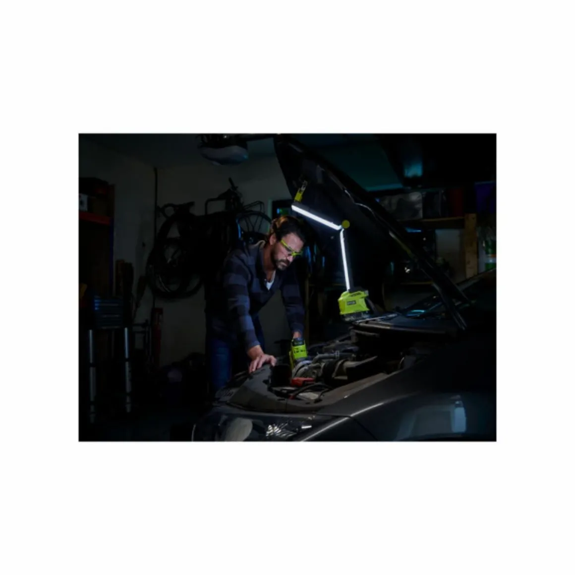 Lampe LED modulable RYOBI 18V One+ 850 lumens - sans batterie ni chargeur R18ALF-0