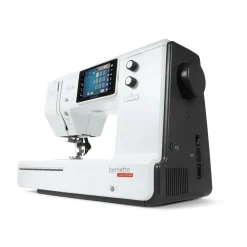 Machine à coudre et à broder Bernette B79