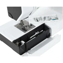 Machine à coudre et à broder Bernette B79