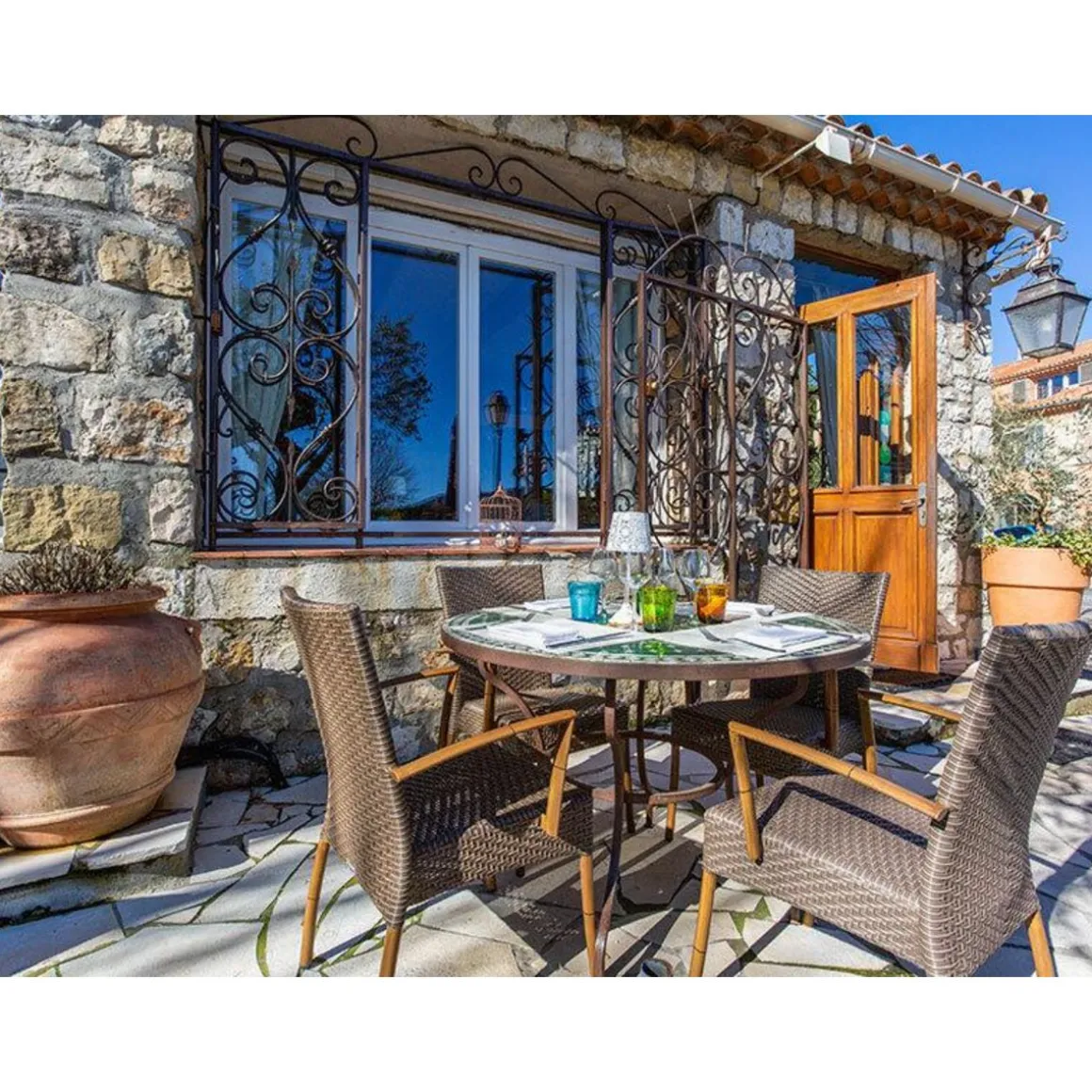 Moment gourmand : savoureux menu 4 plats et coupe de champagne près de Grasse - Coffret Cadeau Gastronomie