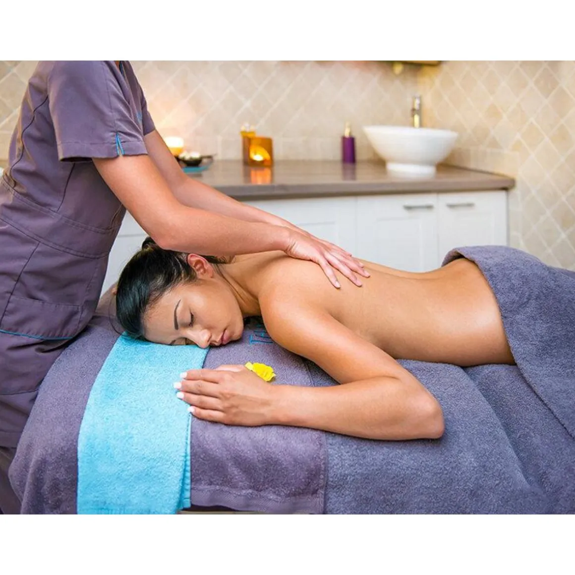 Parenthèse détente près de Fréjus avec soins, accès à la piscine et séance de hammam - Coffret Cadeau Bien-être