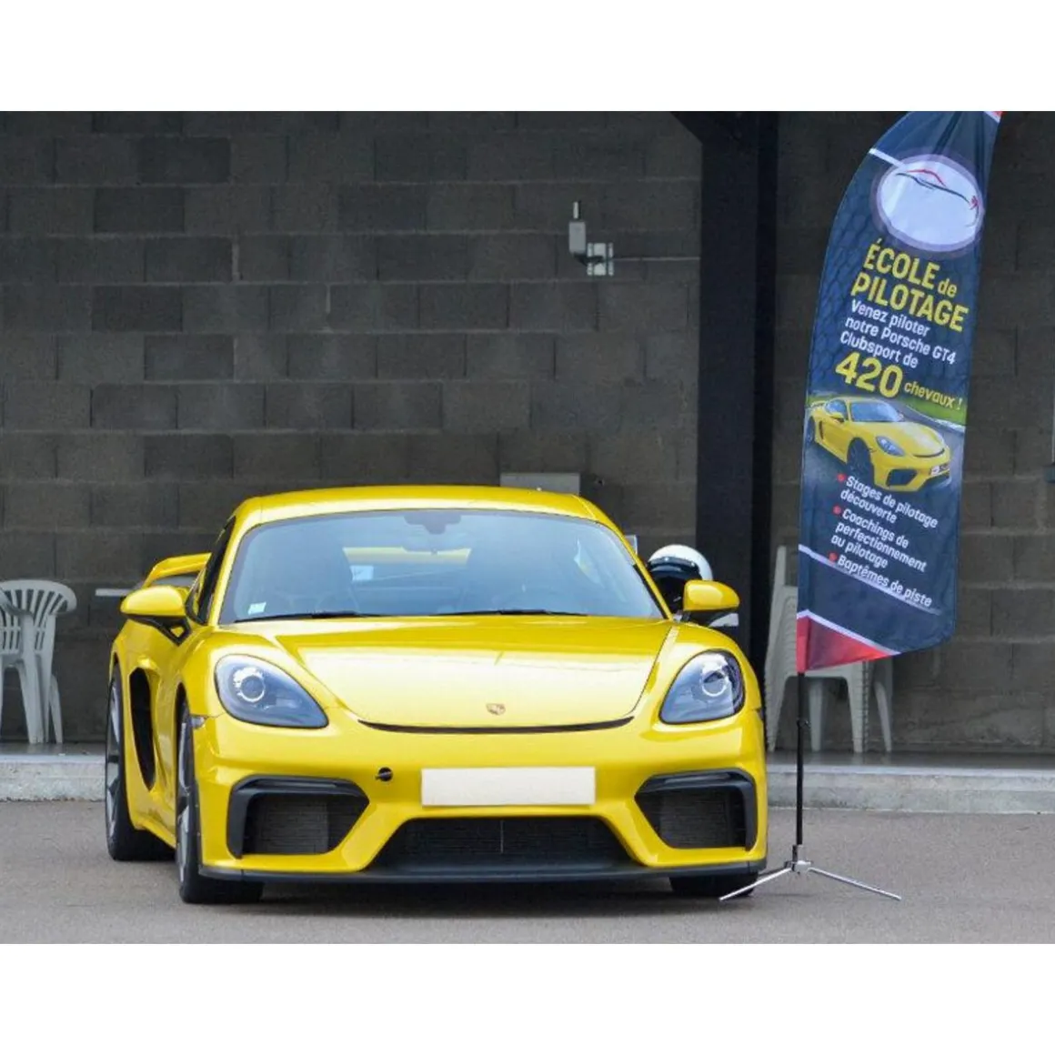 Pilotage d'une Porsche GTA 4 Clubsport pendant 2 tours sur le circuit de Bresse - Coffret Cadeau Sport & Aventure