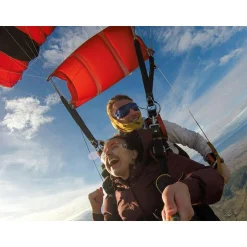 Saut en parachute tandem pour 2 personnes - Coffret Cadeau Sport & Aventure