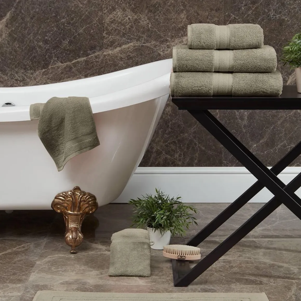 Serviette de toilette 550 g/m² LUXURY - 50x100 cm