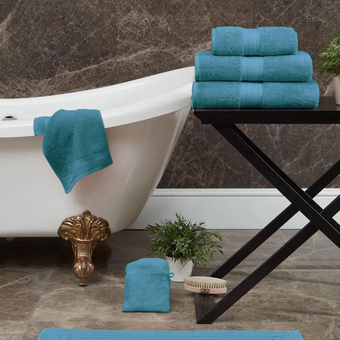 Serviette de toilette 550 g/m² LUXURY - 50x100 cm