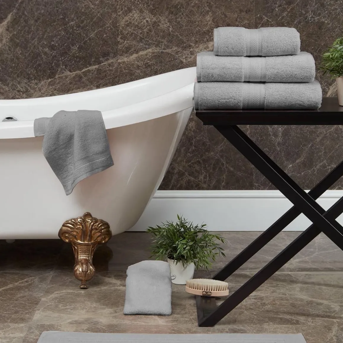 Serviette de toilette 550 g/m² LUXURY - 50x100 cm