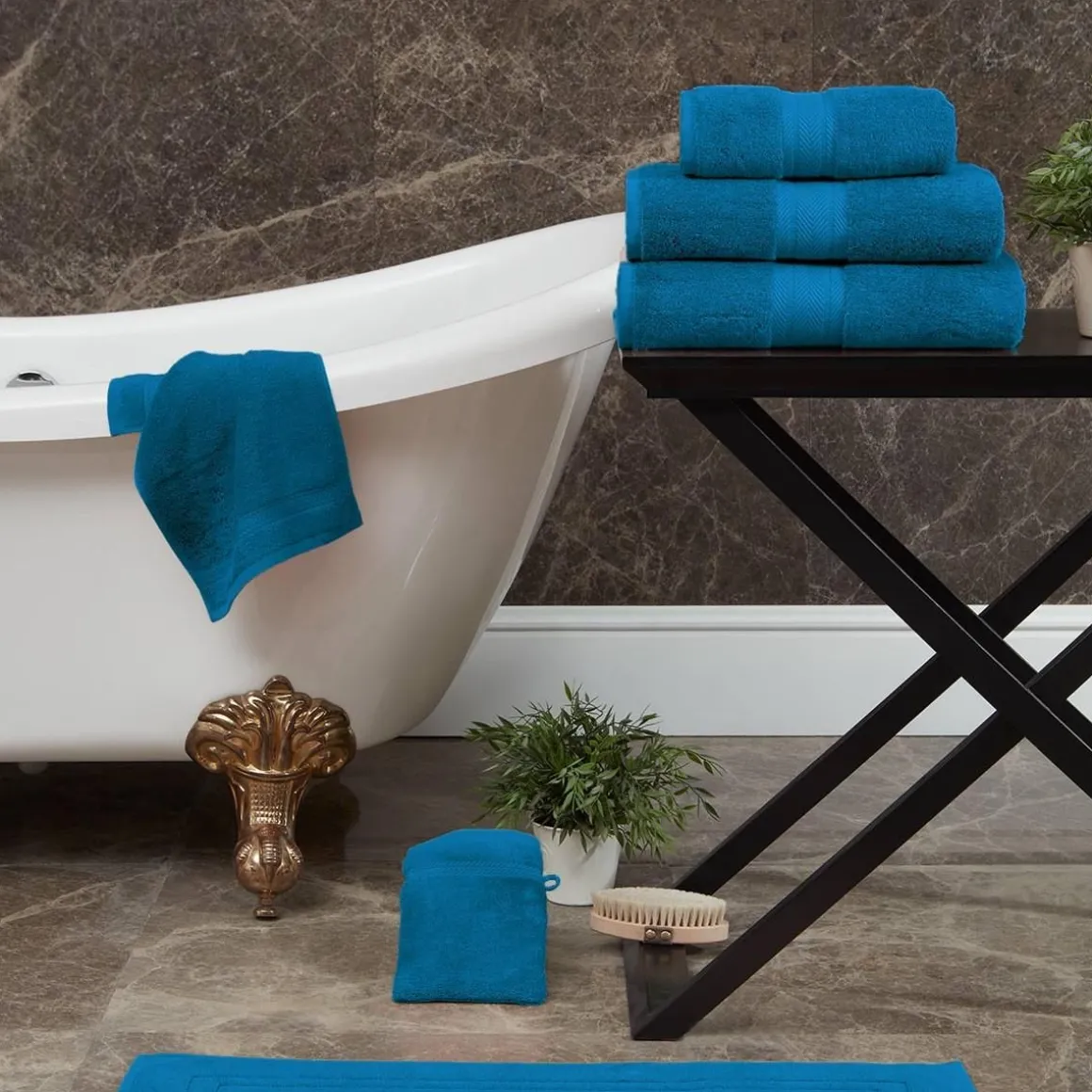 Serviette de toilette 550 g/m² LUXURY - 50x100 cm