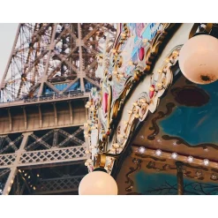 Séjour à Paris avec visite guidée d'1h30 de la tour Eiffel - Coffret Cadeau Multi-thèmes