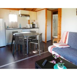 Séjour au poil : 2 jours en gîte avec balade en Cani-Kart en famille près de Clermont-Ferrand - Coffret Cadeau Séjour