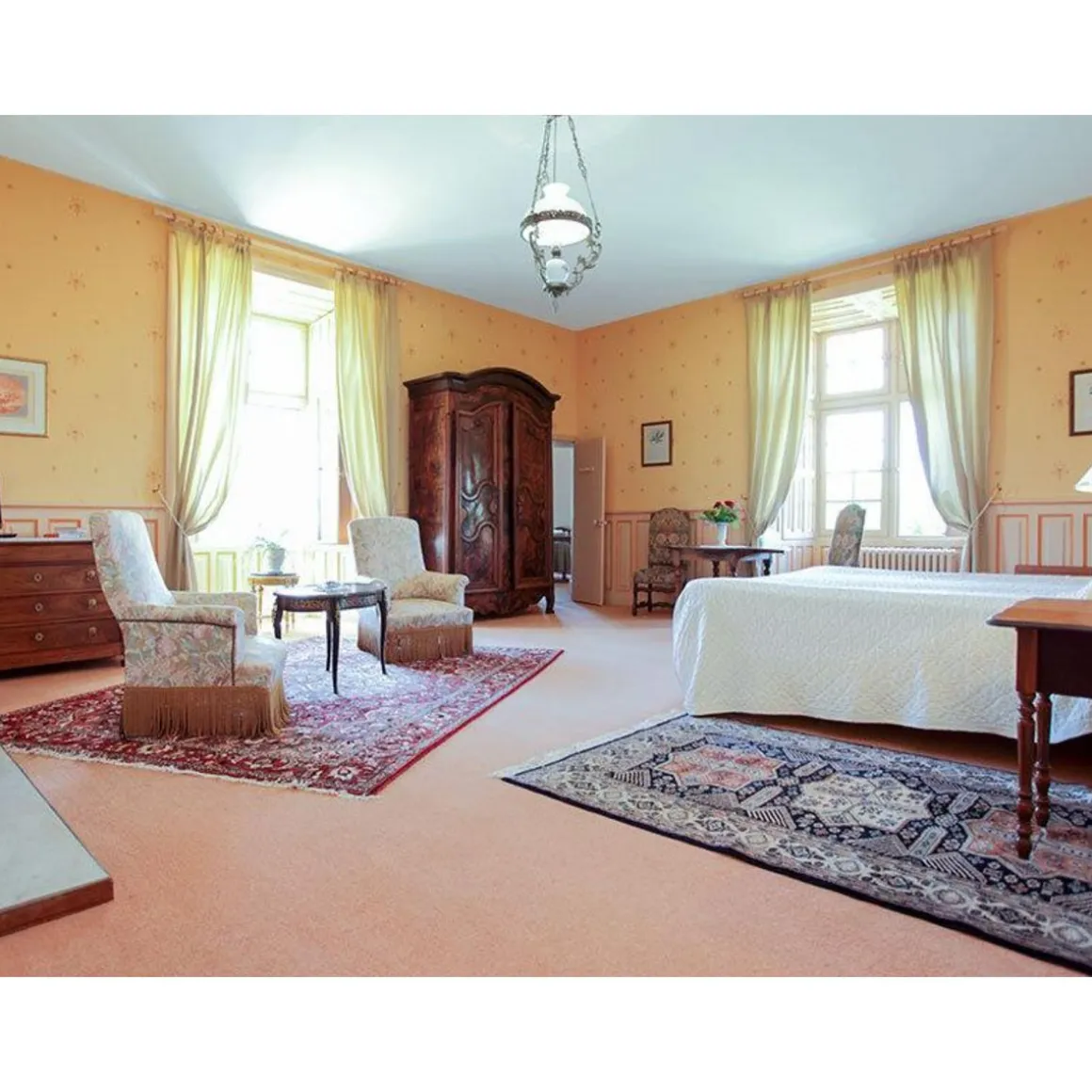 Séjour de 3 jours dans un château en chambre supérieure avec dîner près de Périgeux - Coffret Cadeau Séjour