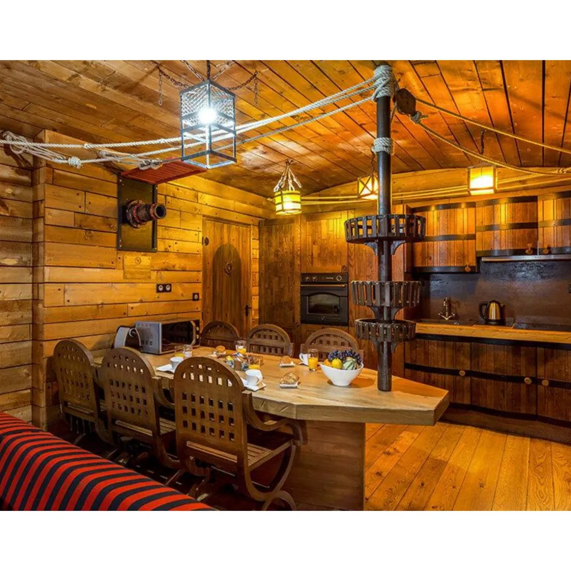 Séjour en famille en hôtel 4* avec nuit en suite, accès au parc aquatique et jeux - Coffret Cadeau Séjour