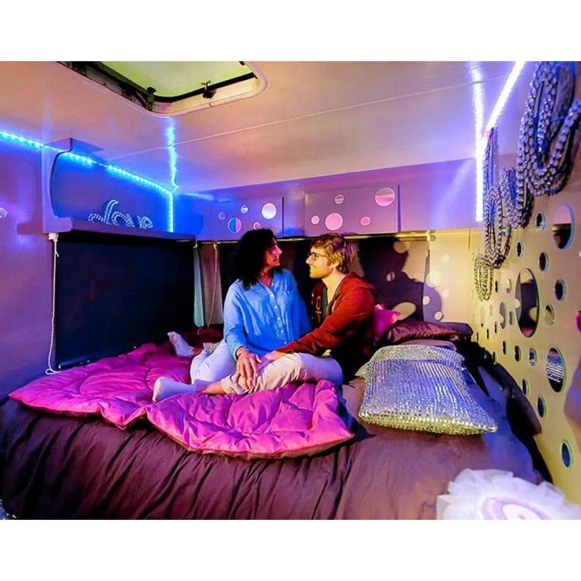 Séjour insolite de 2 jours en caravane romantique près de Compiègne - Coffret Cadeau Séjour