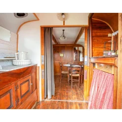 Séjour insolite en famille : 3 jours en roulotte Luxe avec accès au parc animalier près de Lyon - Coffret Cadeau Séjour