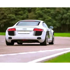 Stage de pilotage : 3 tours sur le circuit de Magny-Cours en Audi R8 V10 - Coffret Cadeau Sport & Aventure