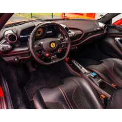 Stage de pilotage : 2 tours sur le circuit de Nogaro Compétition en Ferrari F8 - Coffret Cadeau Sport & Aventure