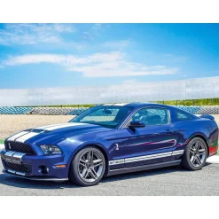 Stage de pilotage : 3 tours sur le circuit de Montlhéry en Ford Mustang Shelby GT500 - Coffret Cadeau Sport & Aventure